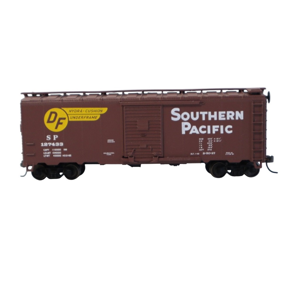 Southern Pacific Hydra-Cushion Boxcar SP 127433 HO Scale Model Train Brown